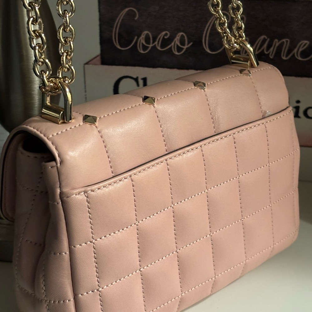 Michael Kors Pink and Gold Quilted Shoulder Bag - Picture 3 of 9